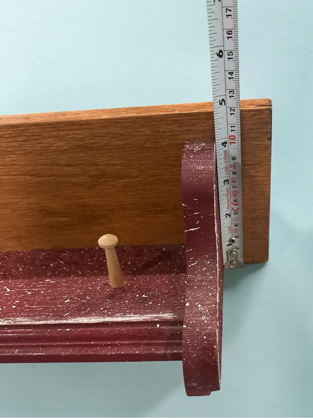 Red & White Rustic Wood Wall Shelf w/Pegs 17.5 inch Trinket Display Coat Rack
